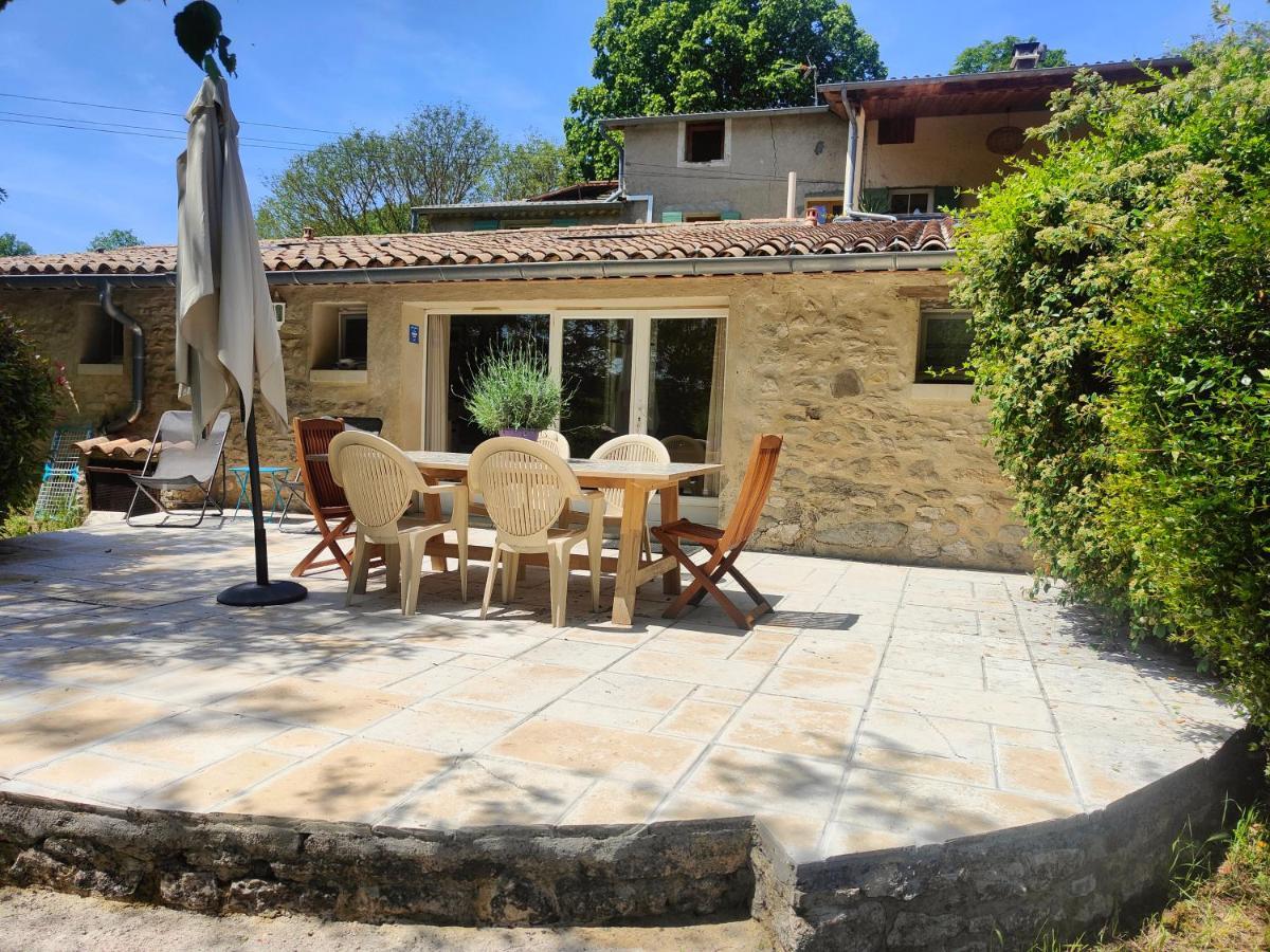 Domaine Bellavigne Gites Et Spa Forcalquier Exterior photo